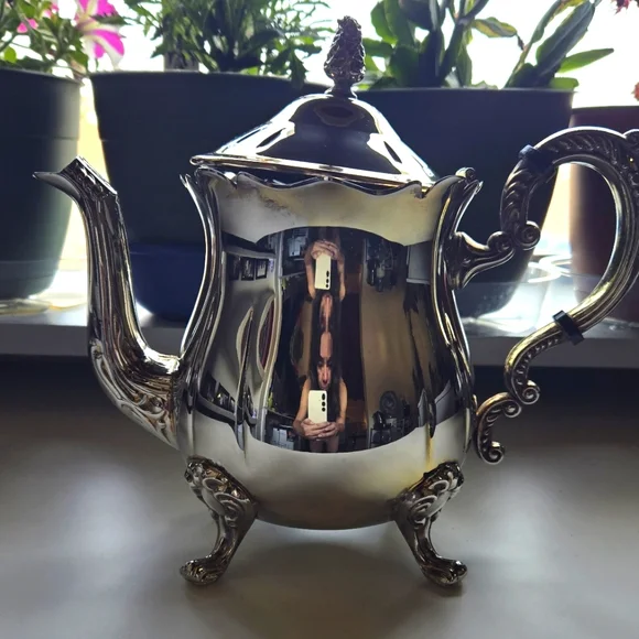 Silver Plated Teapot with Victorian Styled Designed Lid and Handle - Picture 2 of 8